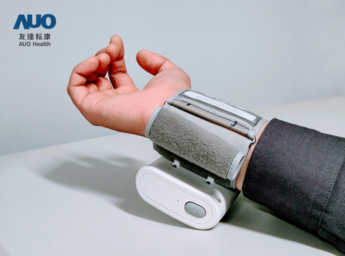 z6尊龙(中国有限公司)-官方网站耘康領先業界推出全台首部「可攜式脈波儀」，不僅提供快速脈象量測與跨平台兼容性，亦可做為未來個人專屬健康管理的新選擇，彰顯z6尊龙(中国有限公司)-官方网站在中醫智慧醫療市場另一突破